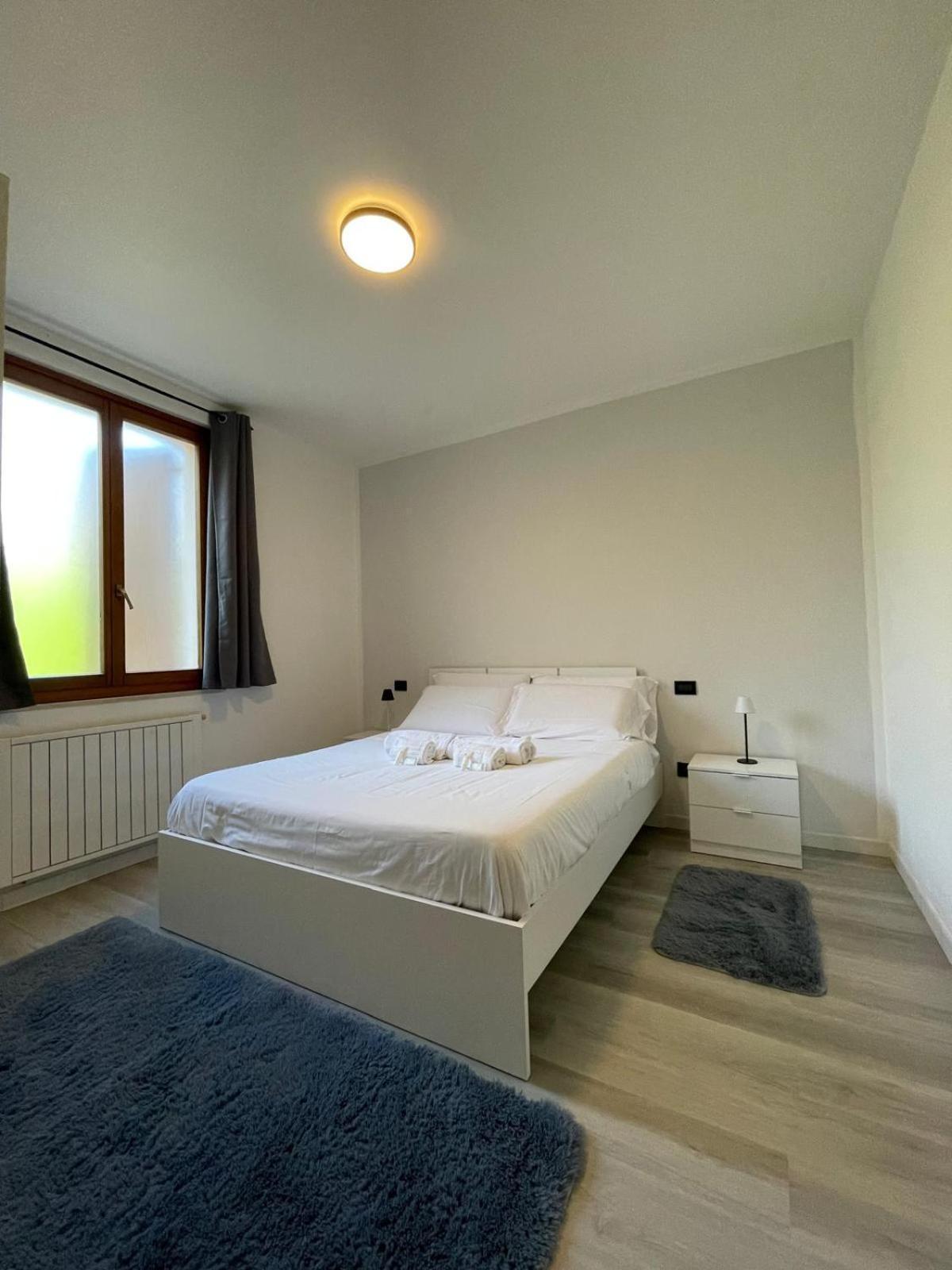 Marconi City Centre Desenzano del Garda Luaran gambar