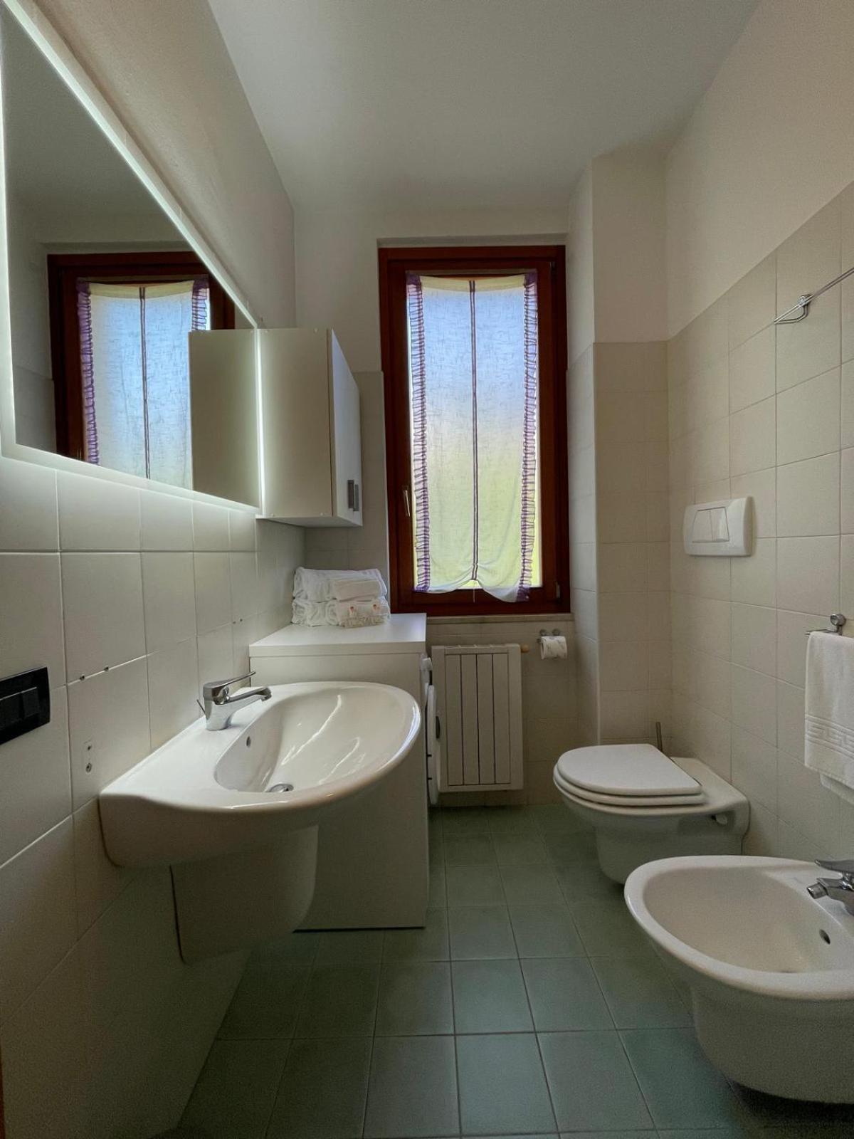 Marconi City Centre Desenzano del Garda Luaran gambar